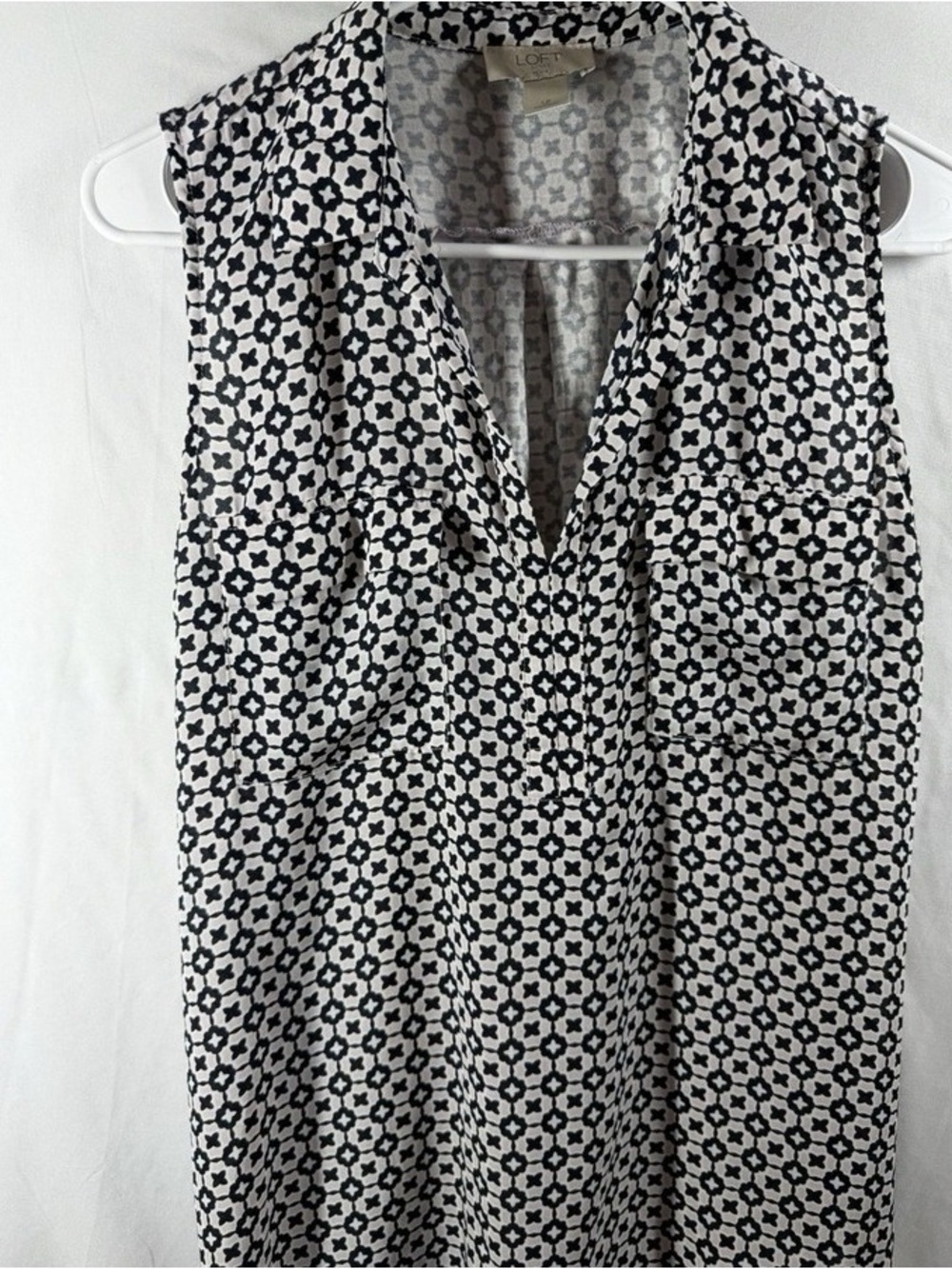Black & White Sleeveless V-Neck Printed Camisole
